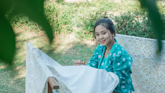 7 Cara Merawat Wastra agar Awet dan Tetap Memikat Seiring Waktu 7