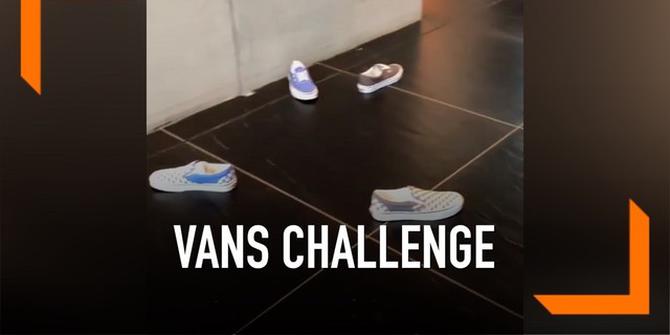 VIDEO: 'Vans Challenge', Tantangan Melempar Sepatu yang Viral