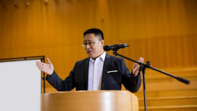 Ceramah tentang pendidikan (Foto: freepik/wavebreakmedia_micro)