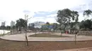 Suasana proyek revitalisasi Taman Danau Sunter, Jakarta, Senin (9/3/2020). Revitalisasi ini untuk mengubah lahan kosong sekitar Danau Sunter menjadi area pembibitan tanaman, taman interaktif warga, dan destinasi wisata air terpadu. (merdeka.com/Iqbal Nugroho)