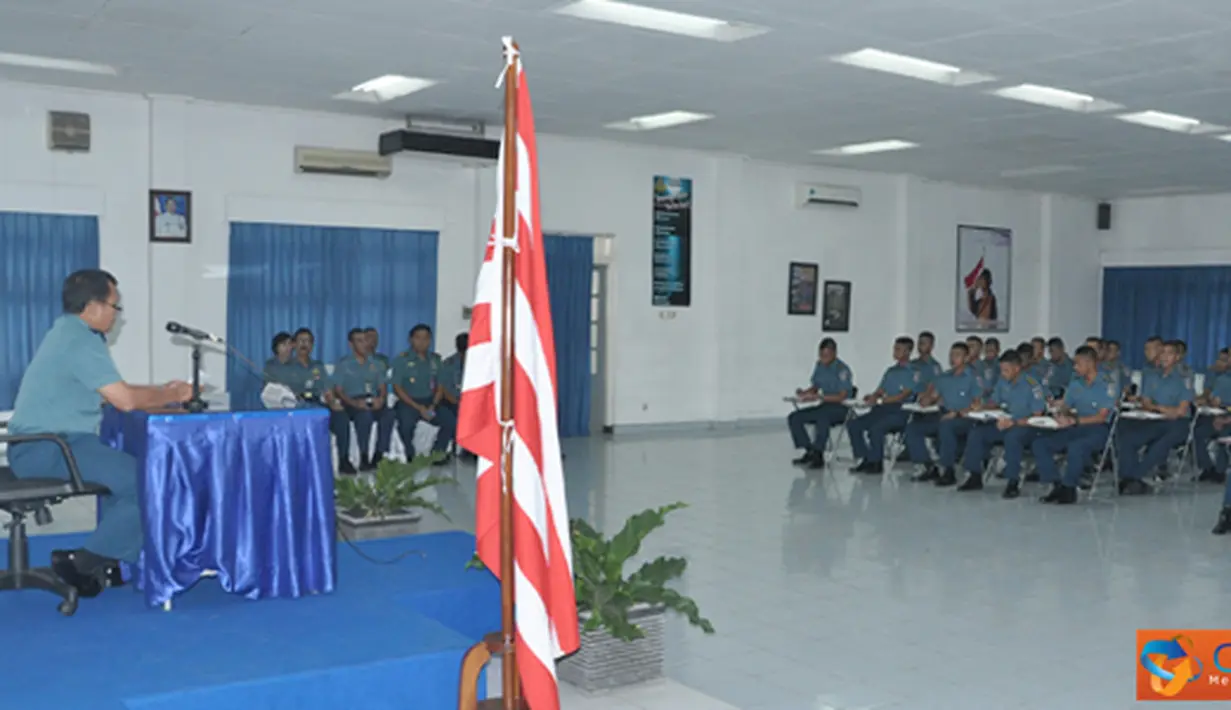 Citizen6, Surabaya: Kadisminpersal, Laksamana Pertama TNI Aguk Dwi Wahyu mengatakan bahwa pembekalan di lingkungan matra laut sangat diperlukan perwira muda setelah menyelesaikan pendidikan dasar kemiliteran di Akmil, Magelang. (Pengirim: Penkobangdikal).