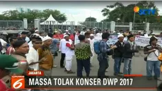 Beruntung pihak kepolisian yang memang menjaga aksi tersebut berhasil melerai dan meredam emosi para pengunjuk rasa.