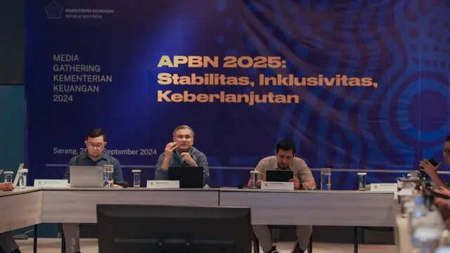 Kepala Pusat Kebijakan Anggaran Pendapatan dan Belanja Negara Badan Kebijakan Fiskal Kementerian Keuangan Wahyu Utomo dalam acara Media Gathering di Anyer, Banten, Rabu (25/09/2024). (Dok Kemenkeu)