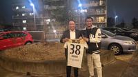 Menpora Zainudin Amali melakukan pertemuan dengan pemain Indonesia, Pratama Arhan yang saat ini sedang bermain di klub J-League 2, Tokyo Verdy.  