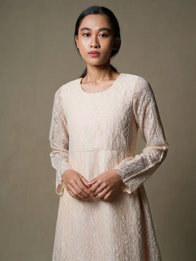 Dress Brokat Full Embroidery Cutting Minimalis