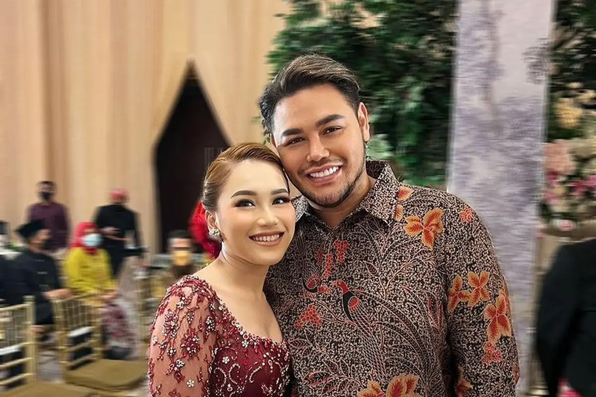 Ayu Ting Ting - Ivan Gunawan