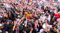 Ketua Umum Partai Solidaritas Indonesia (PSI) Kaesang Pangarep blusukan ke Kota Boyolali, Jawa Tengah. (Dok. Istimewa)