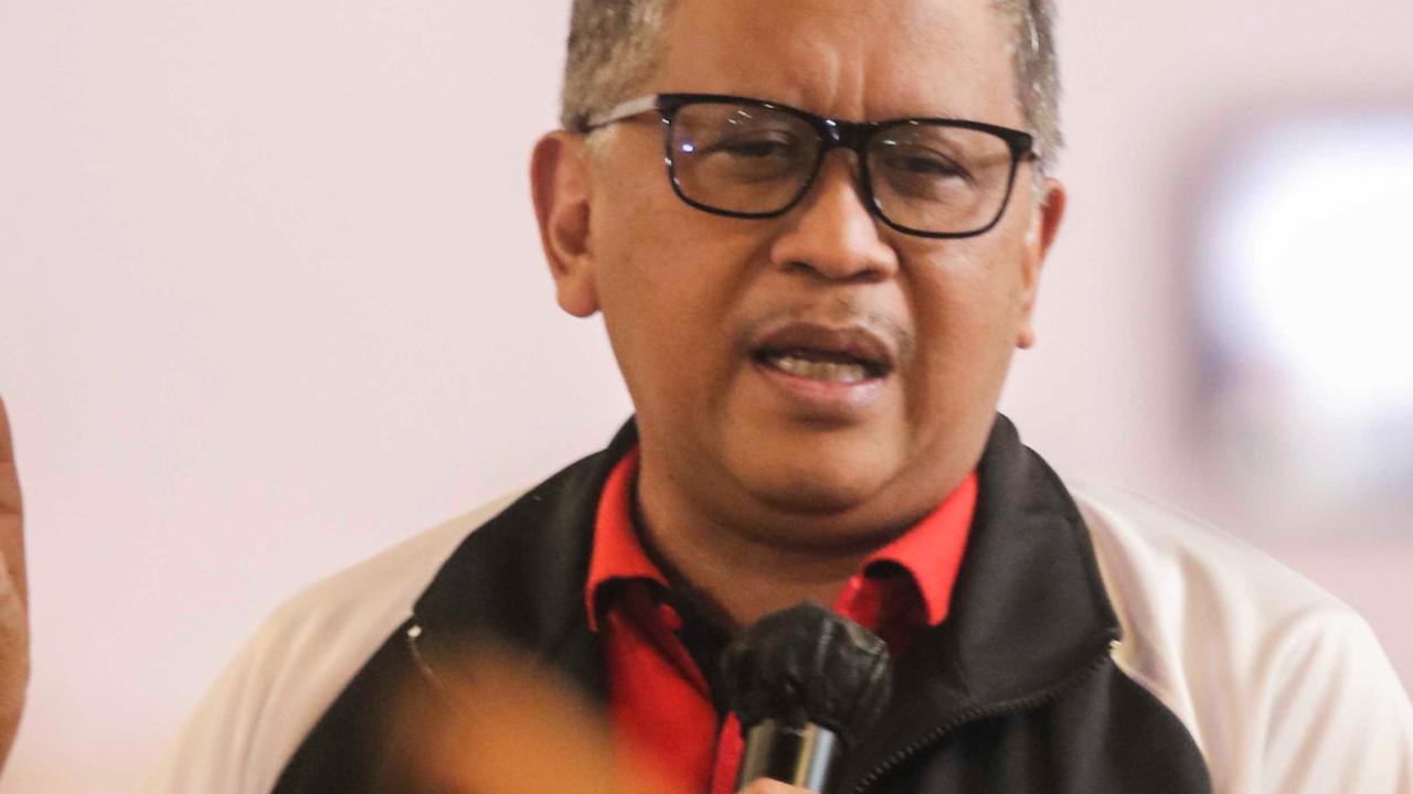 PDIP Ungkap Ada Paket Bansos Ditimbun di Kantor Golkar untuk Menangkan Prabowo-Gibran