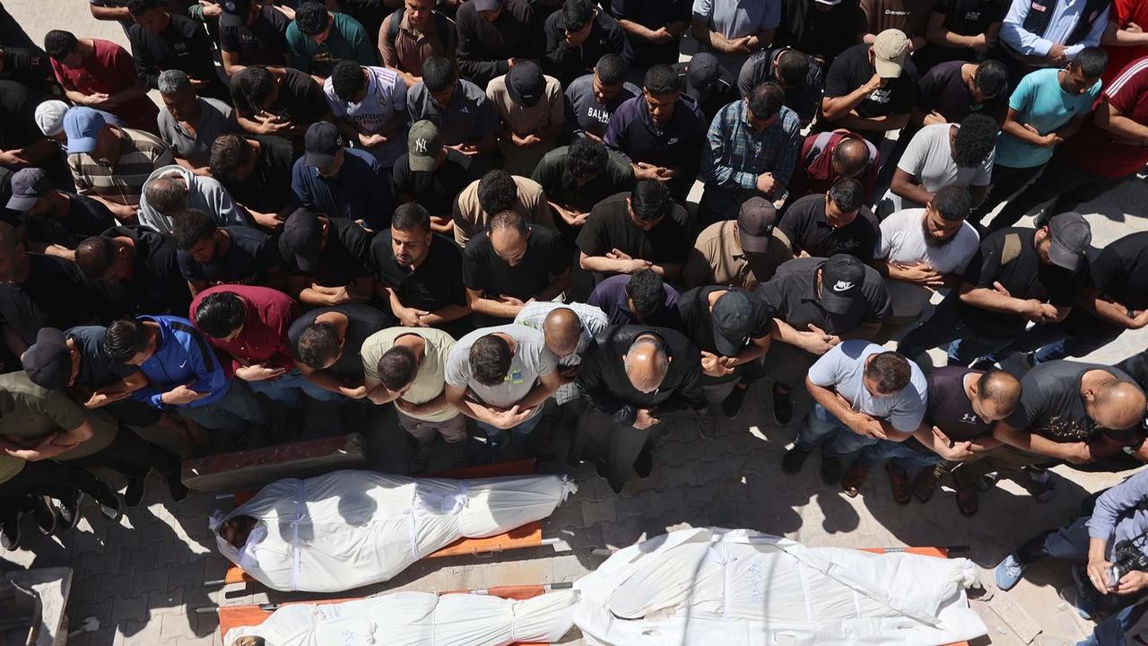 FOTO: Serangan Israel Kembali Guncang Gaza Utara