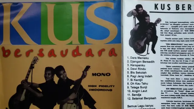 Repro sampul album Koes Bersaudara dan Koes Plus