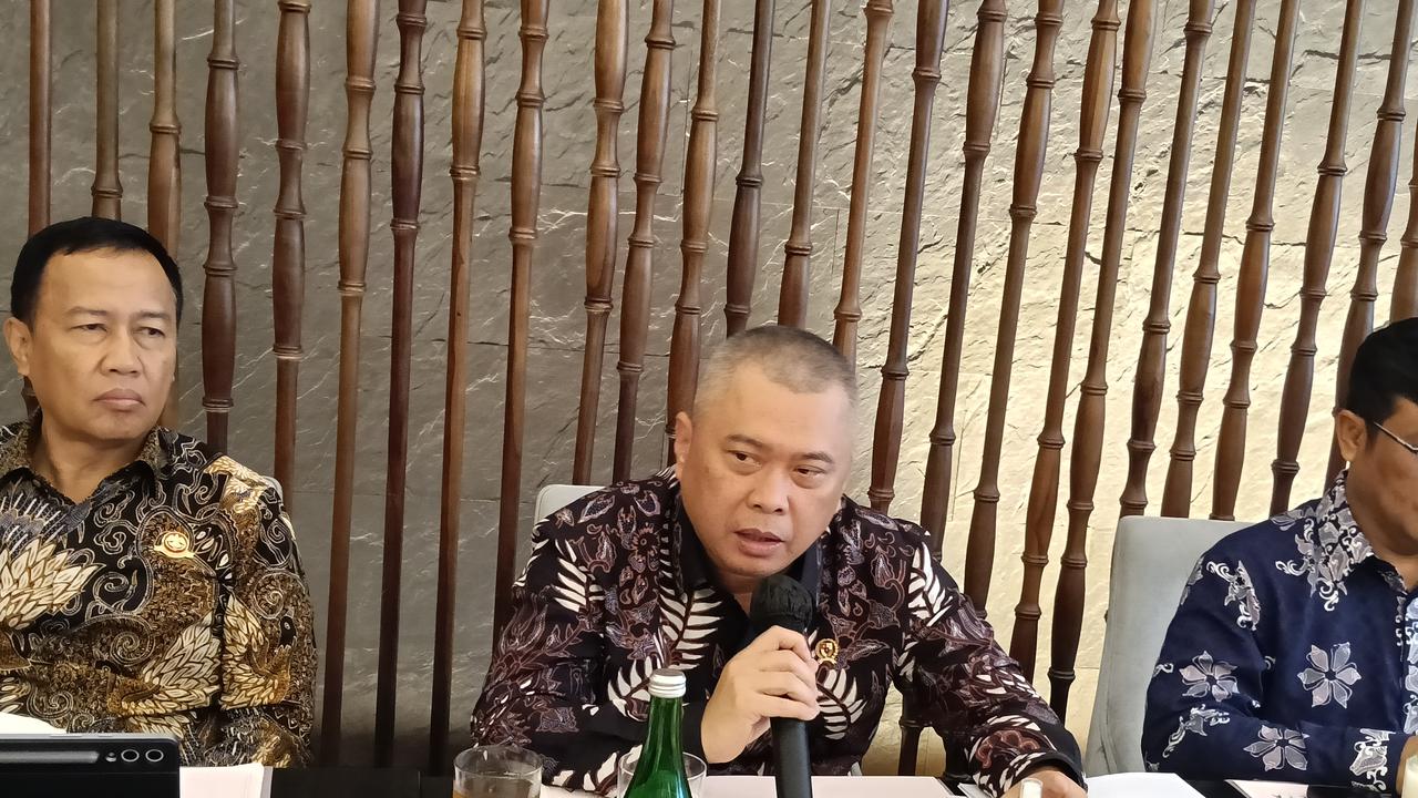 Menhub Dudy Pastikan Pendampingan Penuh Pencarian Pesawat ATR 42-500