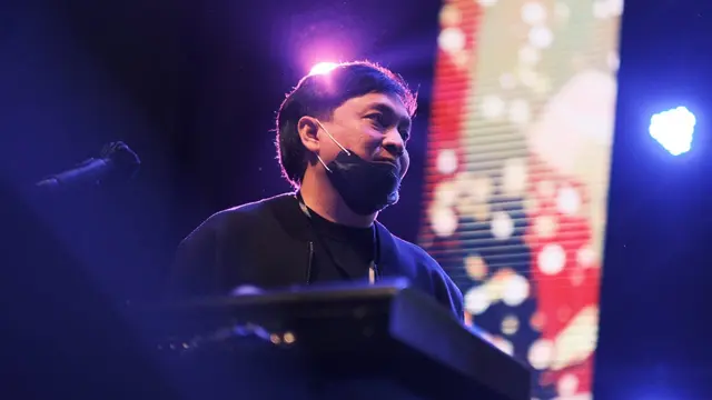 Kahitna tampil di Balkonjazz Festival 2022 yang digelar di Gasblock PGN Balkondes Karangrejo, Borobudur, Magelang, Jawa Tengah, Sabtu (14/5/2022).