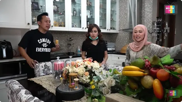 9 Potret Rumah Denny Cagur, Hunian Mewah dengan Konsep Desain Modern Klasik