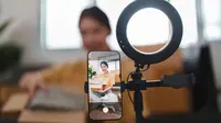 Konten Ramadan Auto Estetik, Ini Deretan Tripod HP Berkualitas yang Wajib Kamu Punya