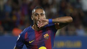 Selebrasi gol Raphinha pada laga Barcelona vs Valencia di pekan ke-4 La Liga musim 2025/2026 -&nbsp;AP Photo/Joan Monfort