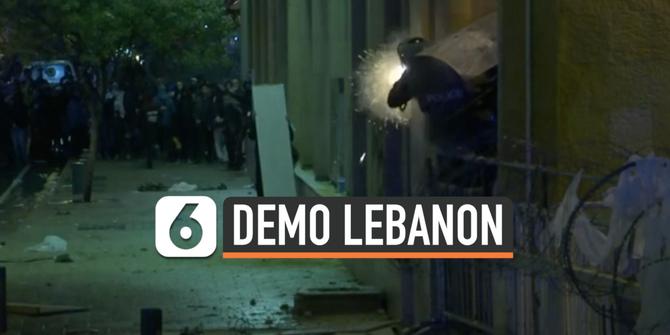 VIDEO: Detik-Detik Demonstran Lebanon Bentrok dengan Polisi
