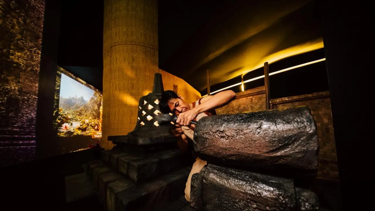 Menelusuri Sejarah Borobudur Lewat Ruang Imersif
