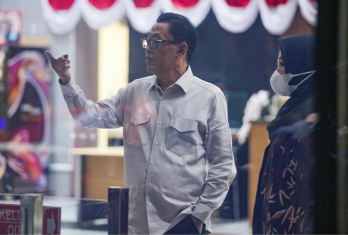 FOTO:  Eks Anggota BPK Ahmadi Noor Supit Diperiksa KPK Terkait Dugaan Korupsi Iklan Bank BJB