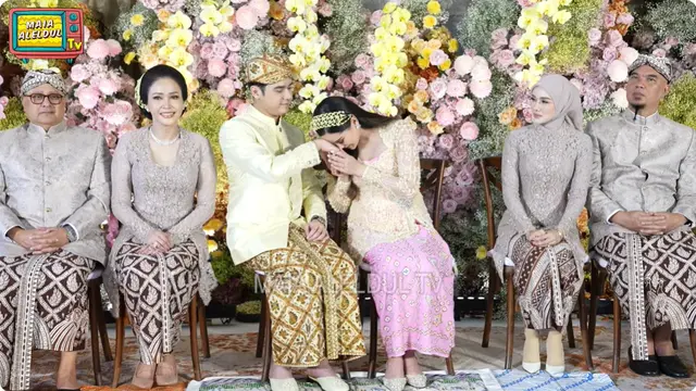 6 Potret Gamis dan Kebaya Mulan Jameela di 7 Bulanan Alyssa Daguise, Menawan