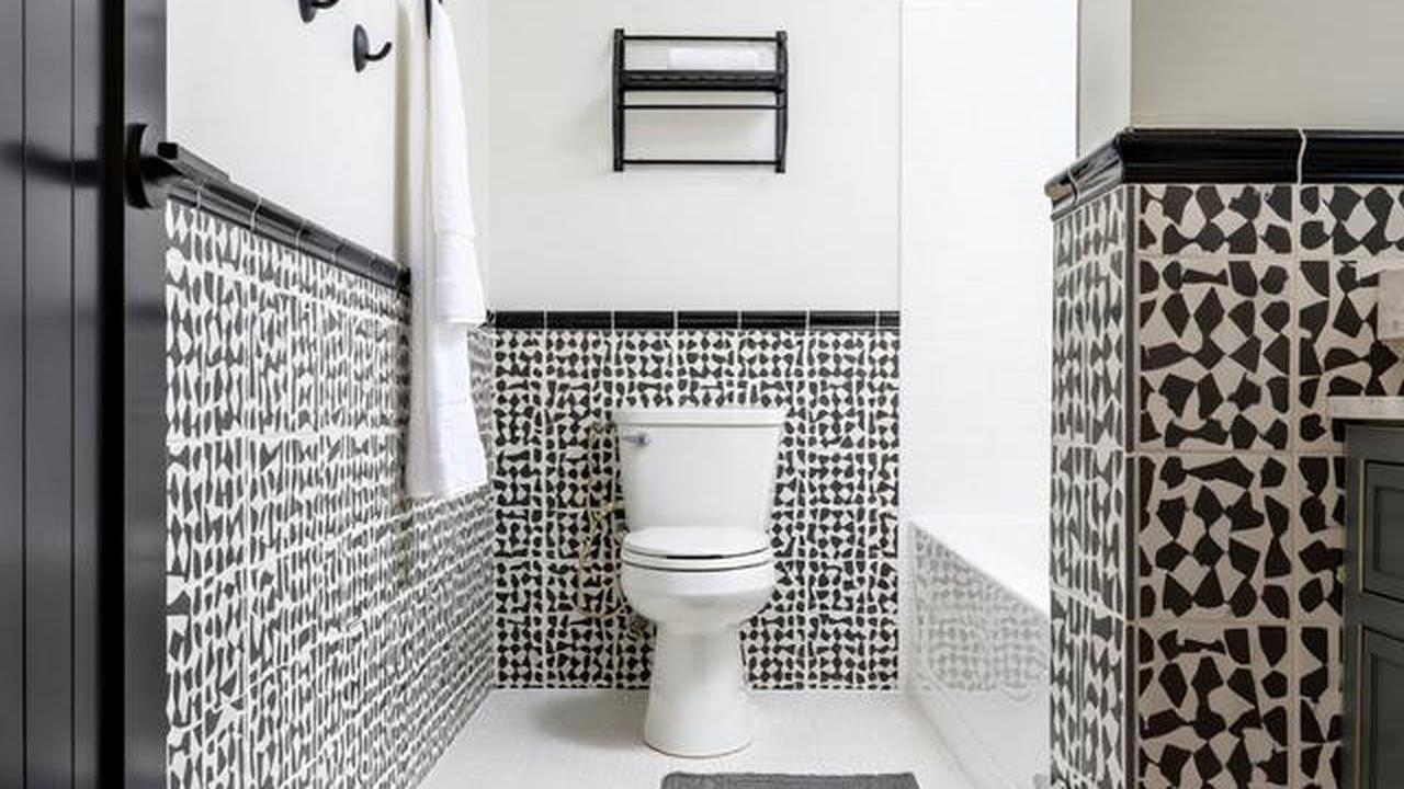 8 Desain Kamar Mandi Sederhana dengan Kloset Duduk Budget Minim, Nyaman dan Estetik