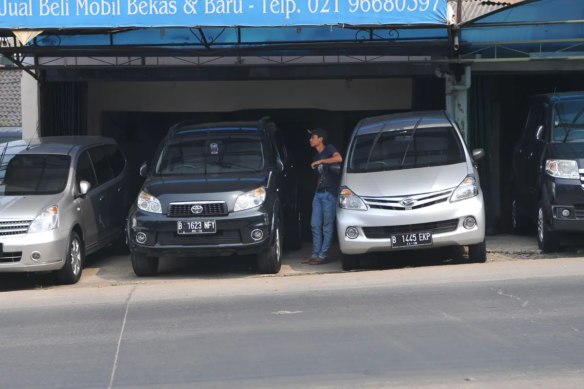 20150701-Permintaan Mobil Bekas Masih Lesu Jelang Lebaran-Depok 4