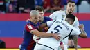 <p>Dia mencetak dua gol untuk membawa Los Blancos menang 2-1 pada lanjutan Liga Spanyol 2023/2024. (AP Photo/Joan Monfort)</p>