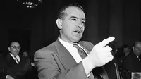 2-12-1954: Senator McCarthy Dikecam Terkait Isu Komunis di Pemerintah AS