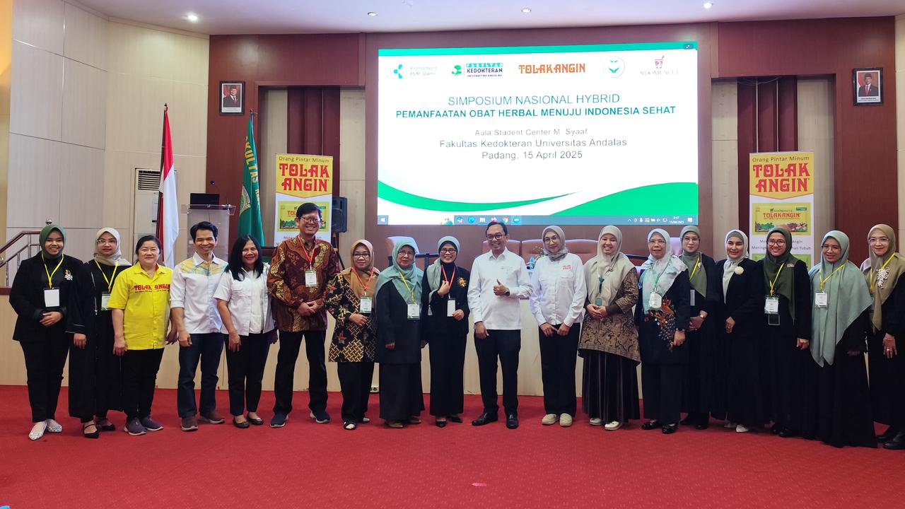Sosialisasikan Pemanfaatan Obat Herbal di Dunia Medis, Sido Muncul Gelar Simposium Nasional di FK Universitas Andalas