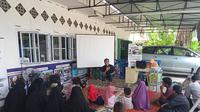 Kabupaten Kubu Raya saat ini telah mencanangkan dan memiliki inovasi 'Gerakan Literasi Membacakan'. (Foto: Liputan6.com/Aceng Mukaram)
