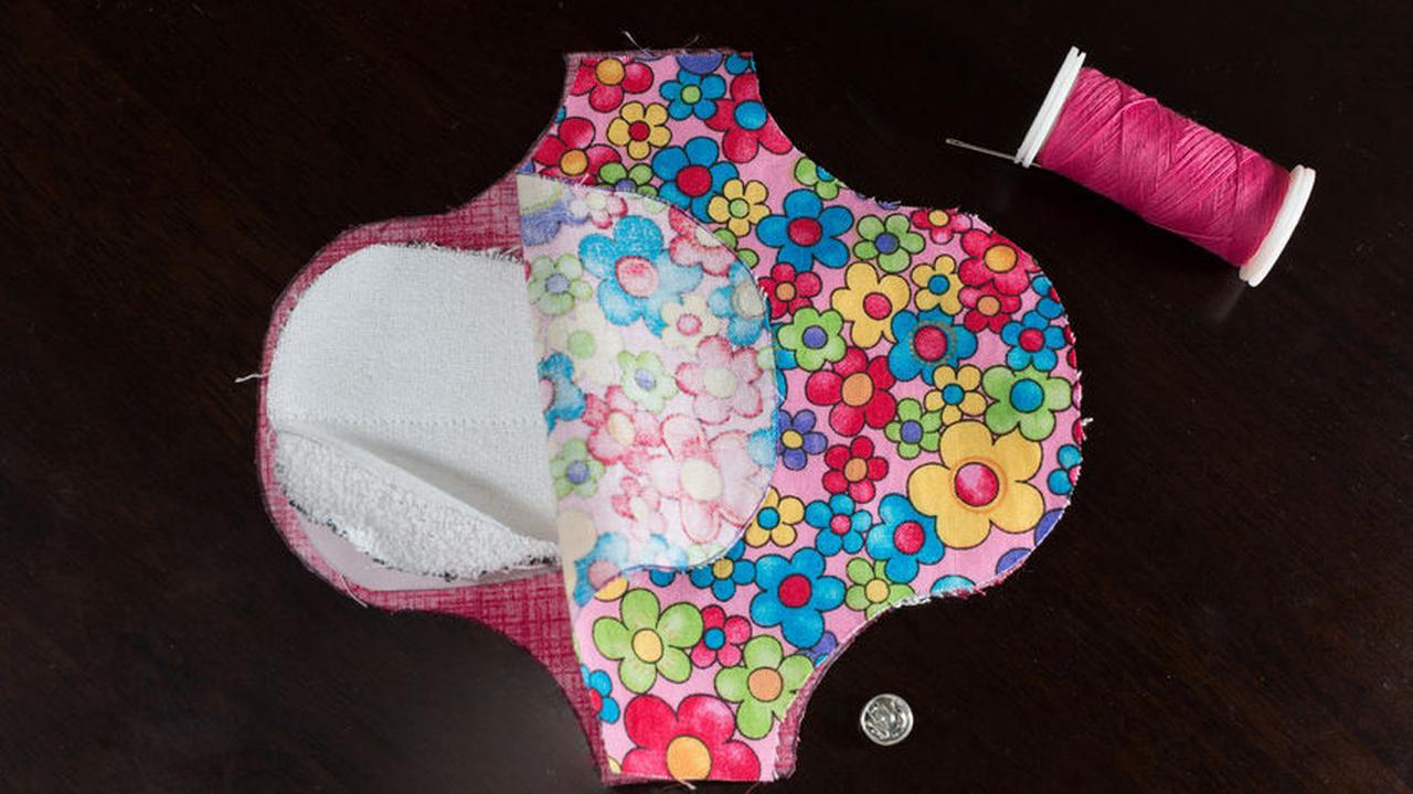 Amankah Mengganti Pembalut dengan Kain Saat Haid?