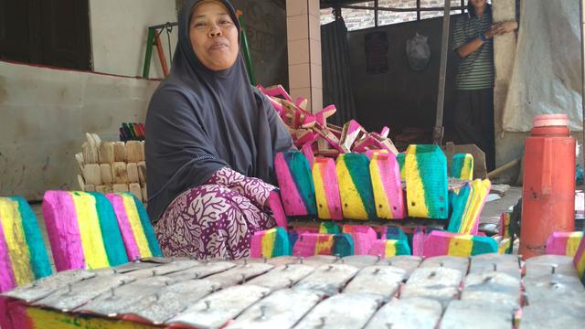 Gamelan Mini Ala Cirebon Dari Oplet Hingga Drum Minyak