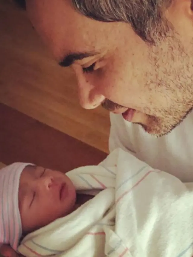 [Bintang] Cash Warren dan Jessica Alba