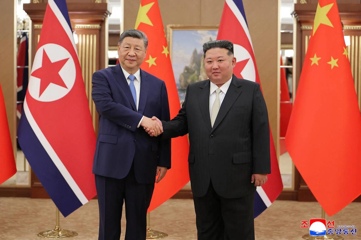 FOTO: Pyongyang Sambut Kunjungan Presiden Xi Jinping Setelah Tujuh Tahun