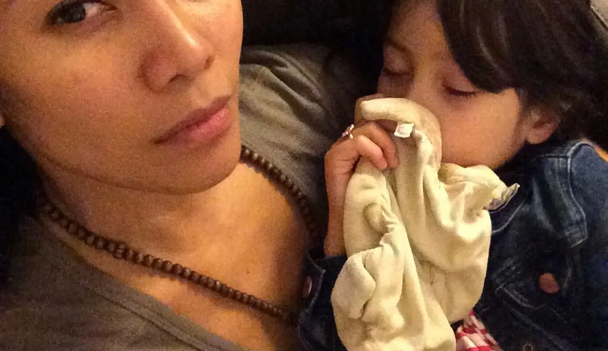 <p>Ketika agak besar, Kirana tampak imut dan menggemaskan. Saat masih anak-anak, Kirana sudah terlihat cantik. [Foto: instagram/anggun_cipta]</p>