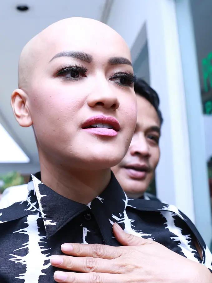 [Bintang] Julia Perez