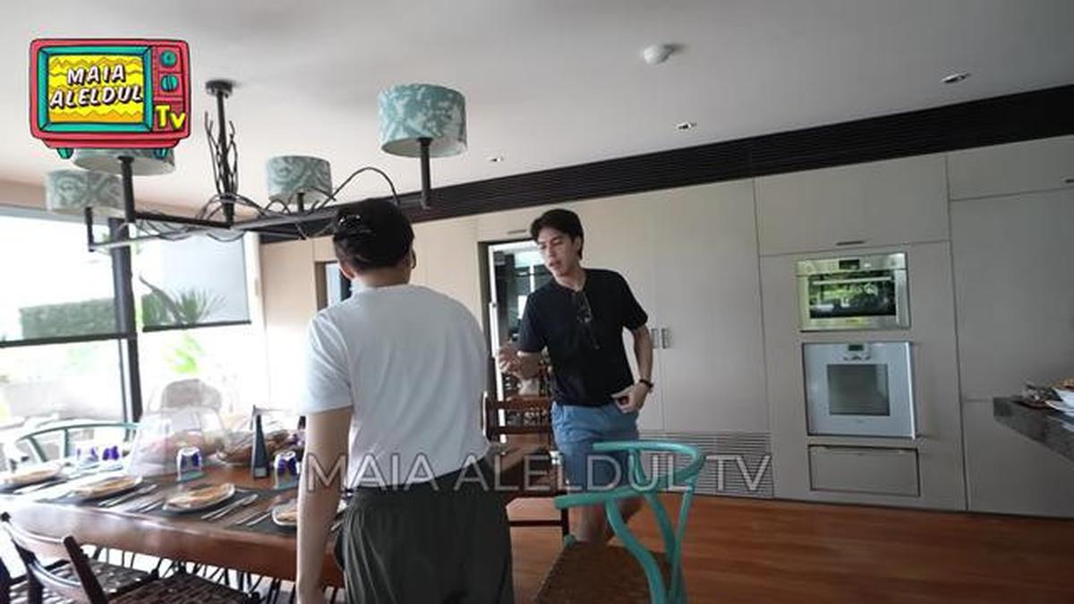 6 Potret Ruang Makan Villa Maia Estianty di Bali, Vibes Modern Tropis tapi Homey