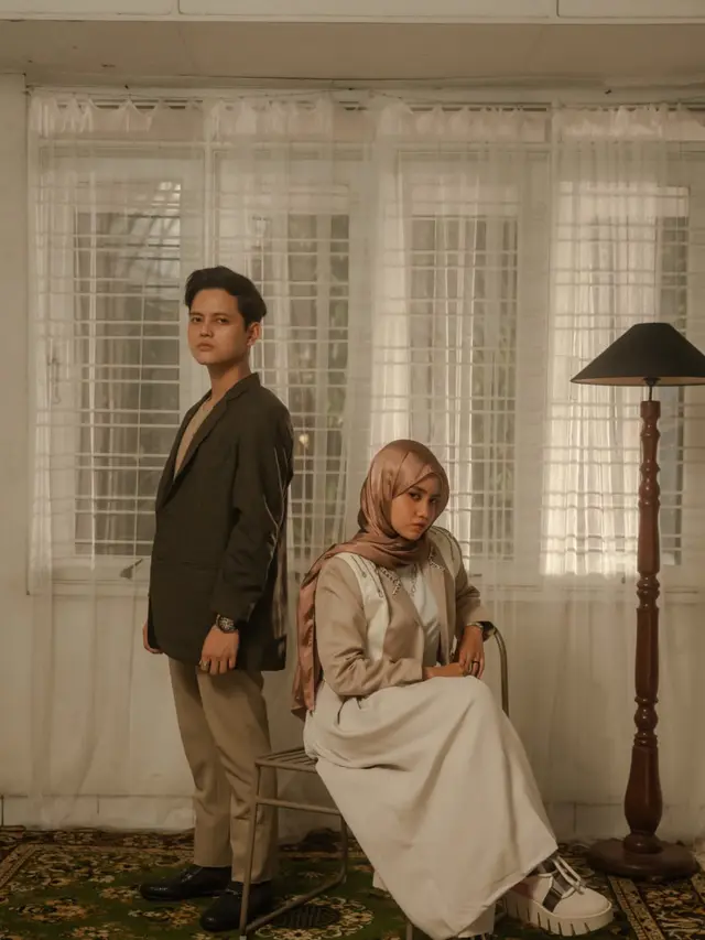 Stevan Pasaribu dan Hanin Dhiya. (dok. Warner Music Indonesia)