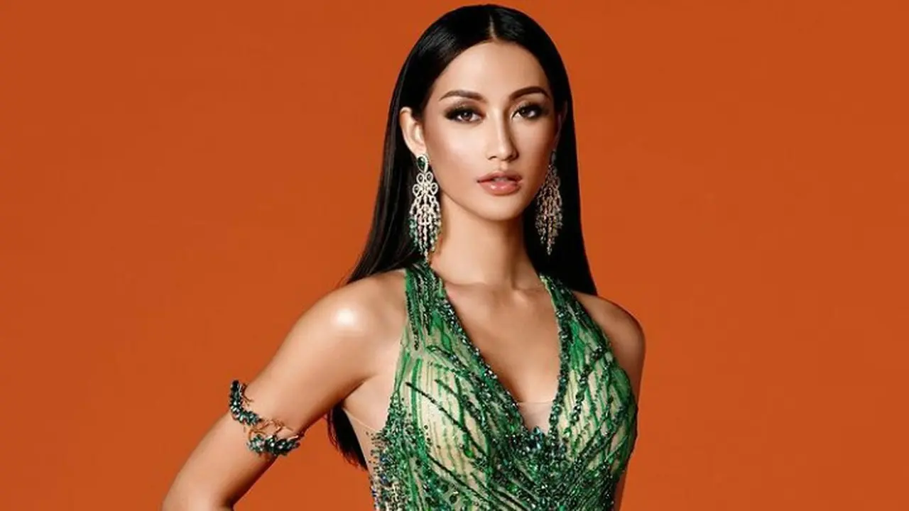 Ayu Maulida di ajang Miss Universe 2020