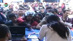 Pendaftaran balik gratis dari Kementerian Perhubungan di Terminal Tirtonadi, Solo, Jawa Tengah, pada Kamis siang, dipadati ratusan warga.