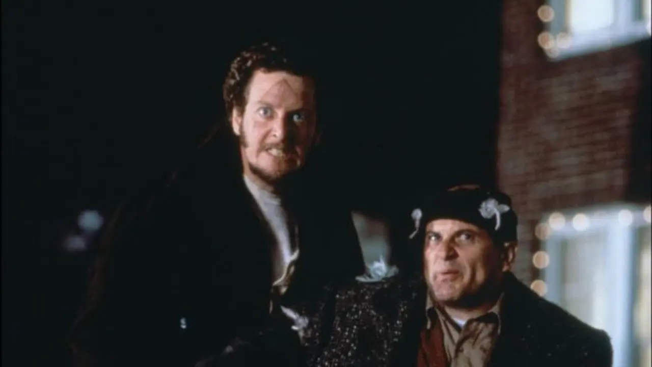 Daniel Stern hanya menonton film HOME ALONE sekali sejak 1990 (credit: imdb)