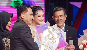 Potret Kenangan Melly Lee Bersama Sang Ayah