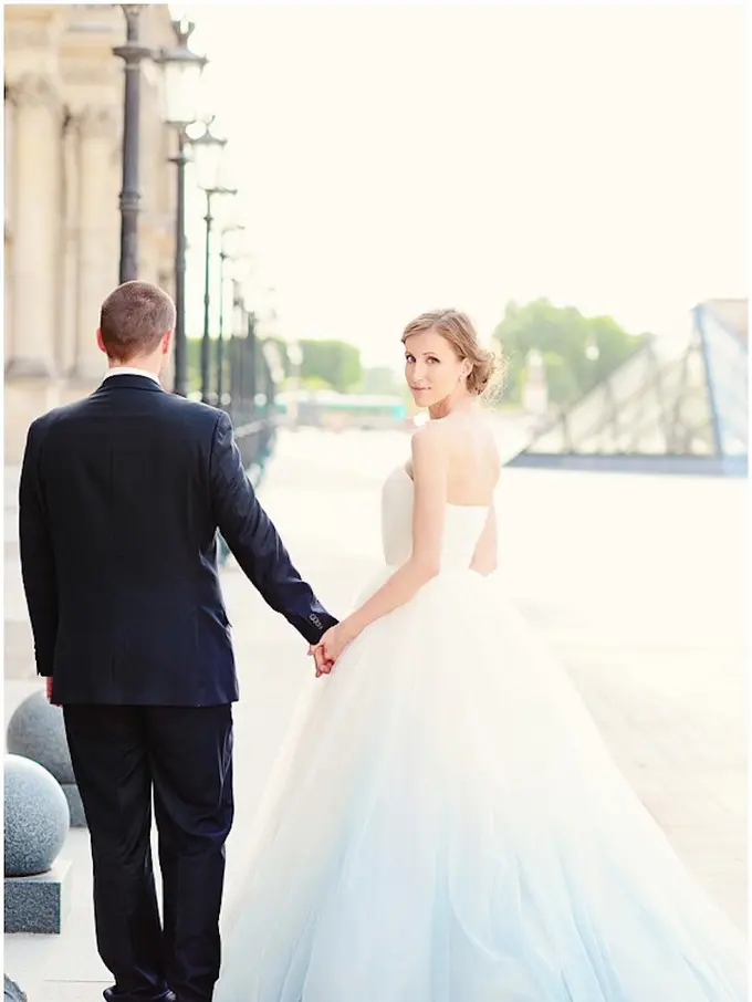 Gaun Pengantin Ombre