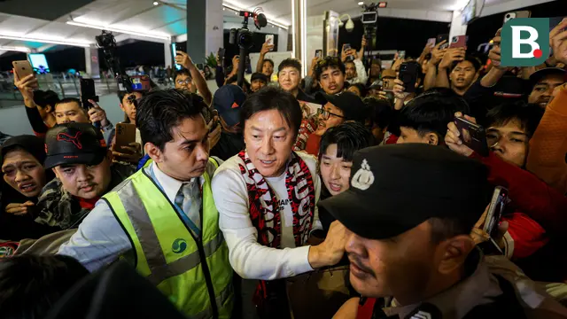 Foto: Pulang ke Korea Selatan, Shin Tae-yong Dilepas dengan Meriah oleh Masyarakat dan Suporter Indonesia
