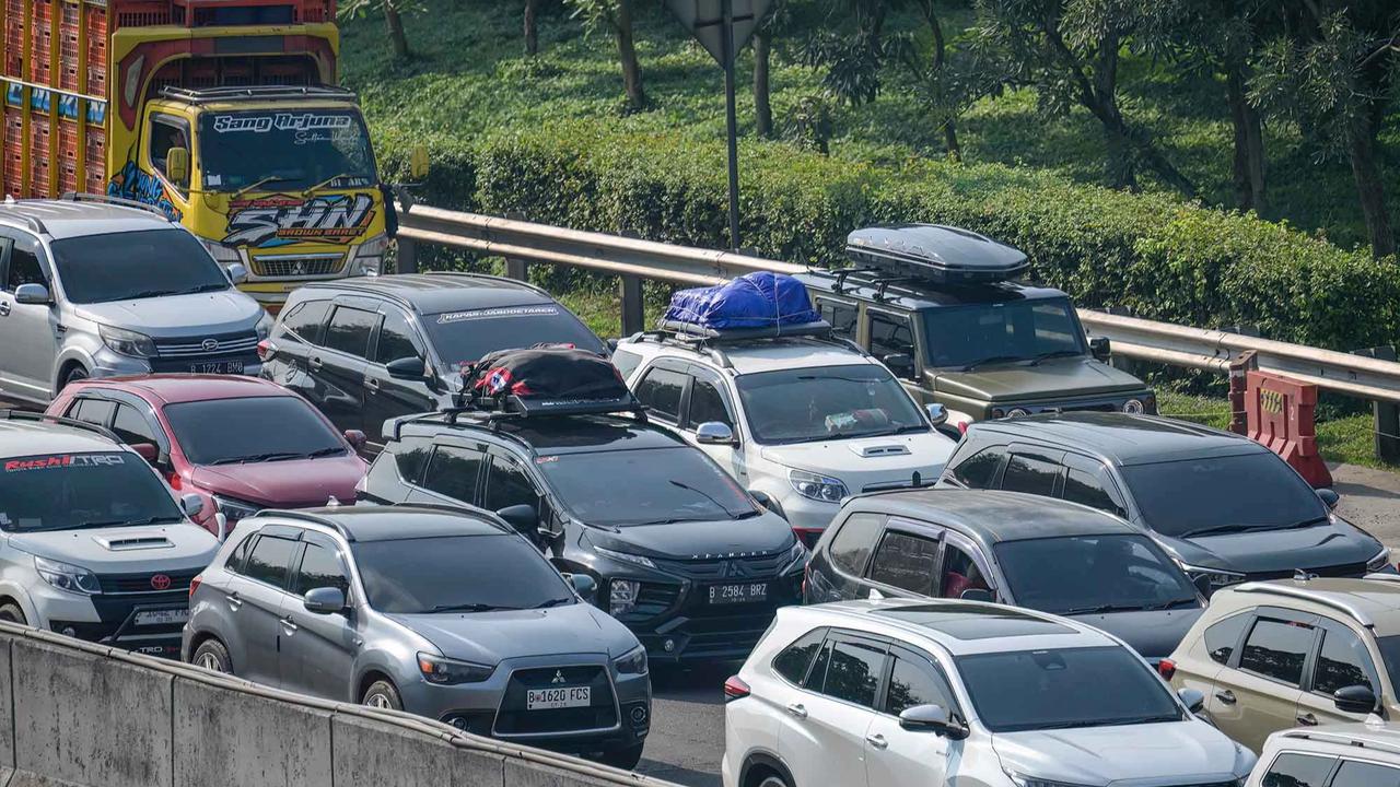 macet cikampek