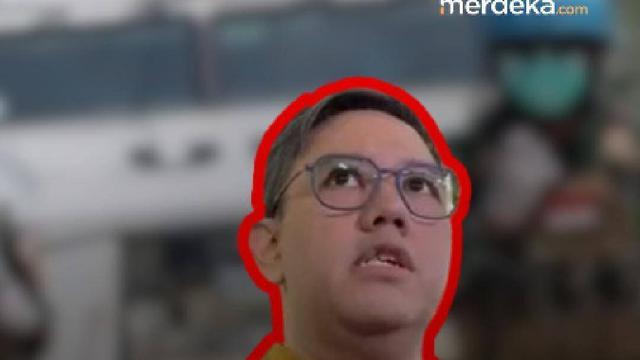 Serangan artileri Israel menghantam pangkalan yang menampung pasukan Indonesia di distrik Marjayoun di Lebanon Selatan. Akibat serangan ini, seorang prajurit TNI dan dua anggota luka-luka. Wakil Ketua Komisi I DPR, Dave Laksono mengungkapkan, peristiwa ini harus menjadi momen koreksi atas posisi ...