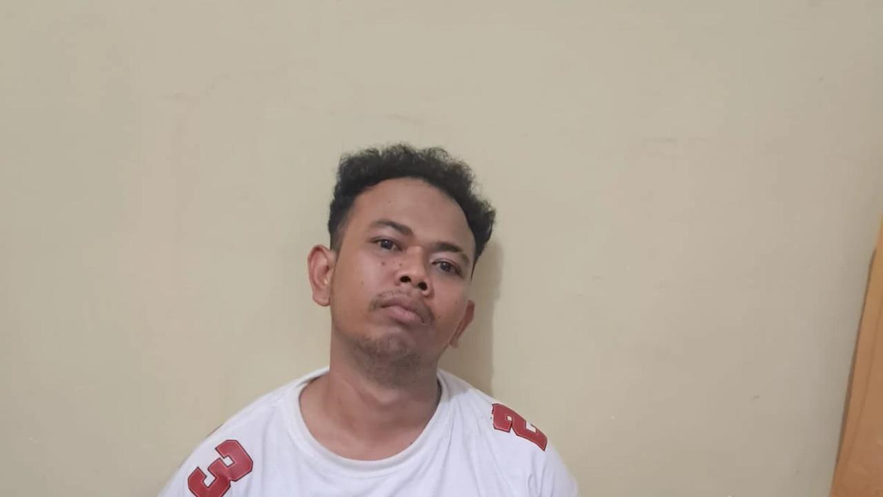 BP Keponakan Pembunuh Bibinya Sendiri, Wiwik Safitri kader posyandu kelurahan yang ditemukan tewas membusuk di kediamannya di Kelurahan Kaliawi, Kecamatan Tanjung Karang Barat, Bandar Lampung