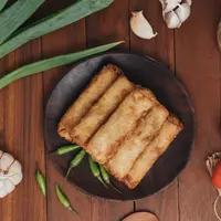 Resep Lumpia Isi Indomie Goreng Renyah dan Gurih./Copyright depositphotos.com/kamixama