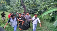 Jasad Wanita Tanpa Celana Membusuk di Semak-Semak