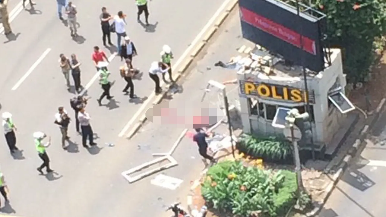 20160114-Foto-foto Ledakan di Pos Polisi Dekat Sarinah Thamrin-Jakarta