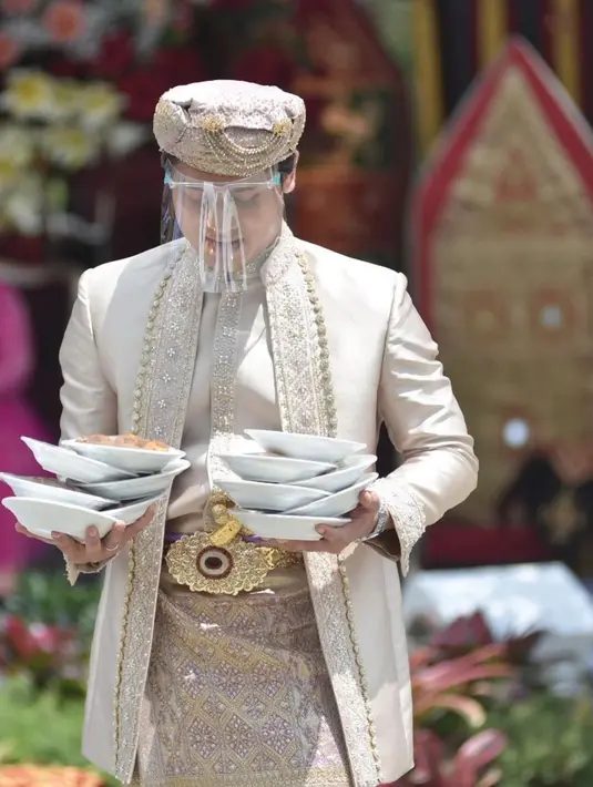 Lesty Billar dan Rizky Billar gelar Manjalang Ka Rumah Mintuo (Instagram/antv_official)